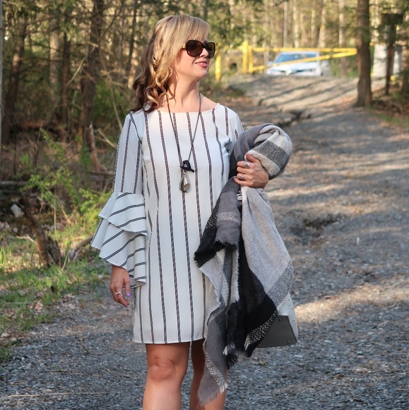 Meet your Posher, Allison - Picture 4 of 12